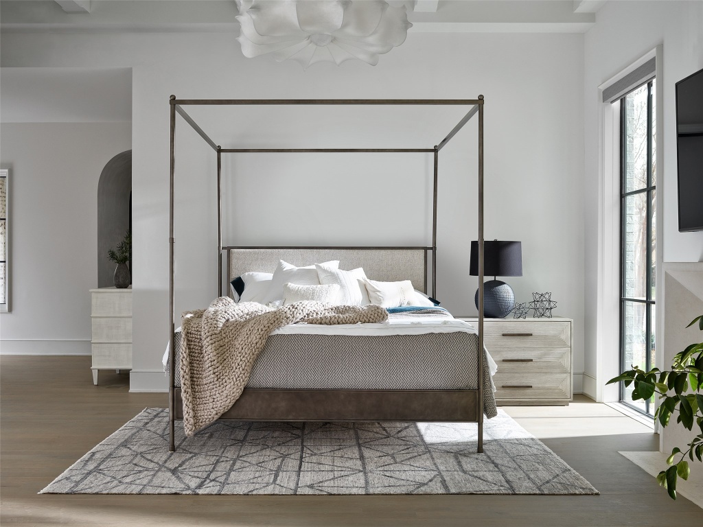 Kent King Poster Bed