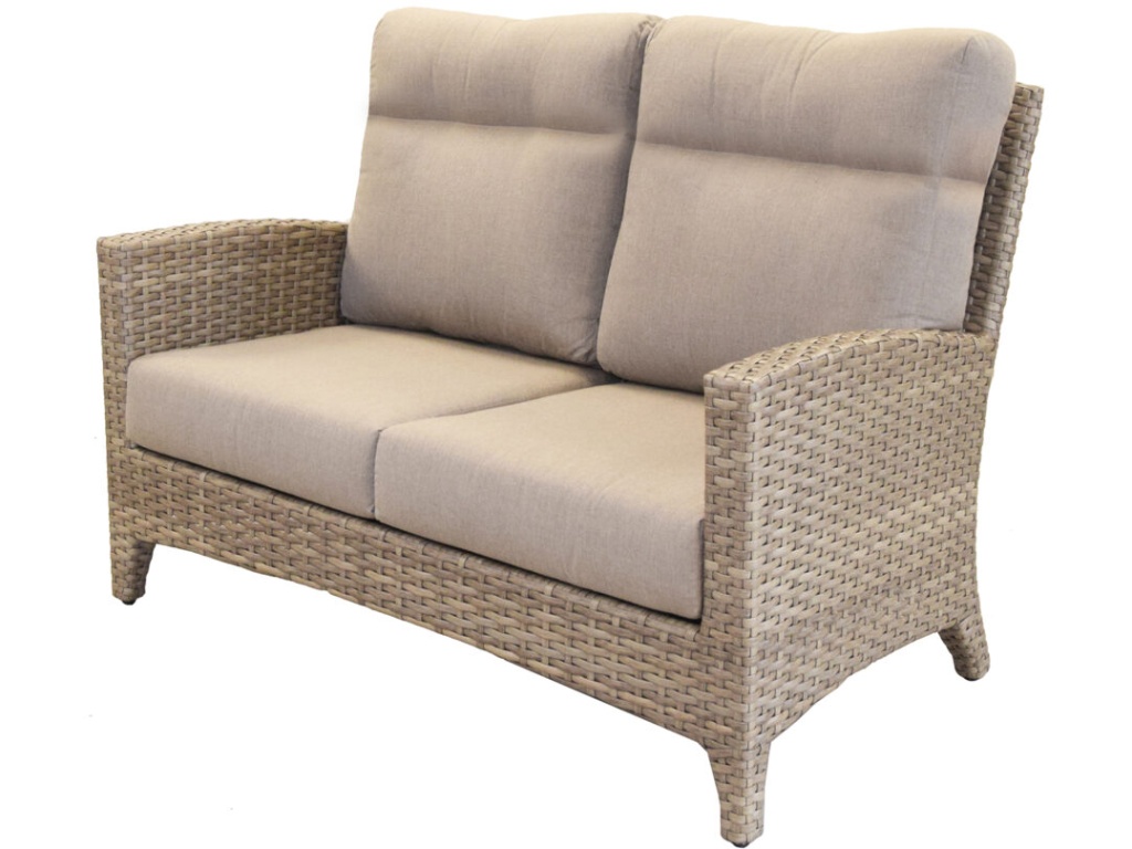 Grand Stafford Loveseat